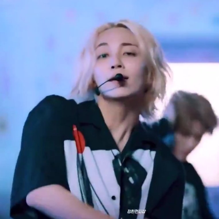 soleilhao's tweet photo. so are we not gonna talk abt how jeonghan resembles mikey from tokyo revengers??? https://t.co/uxB5qpagdA