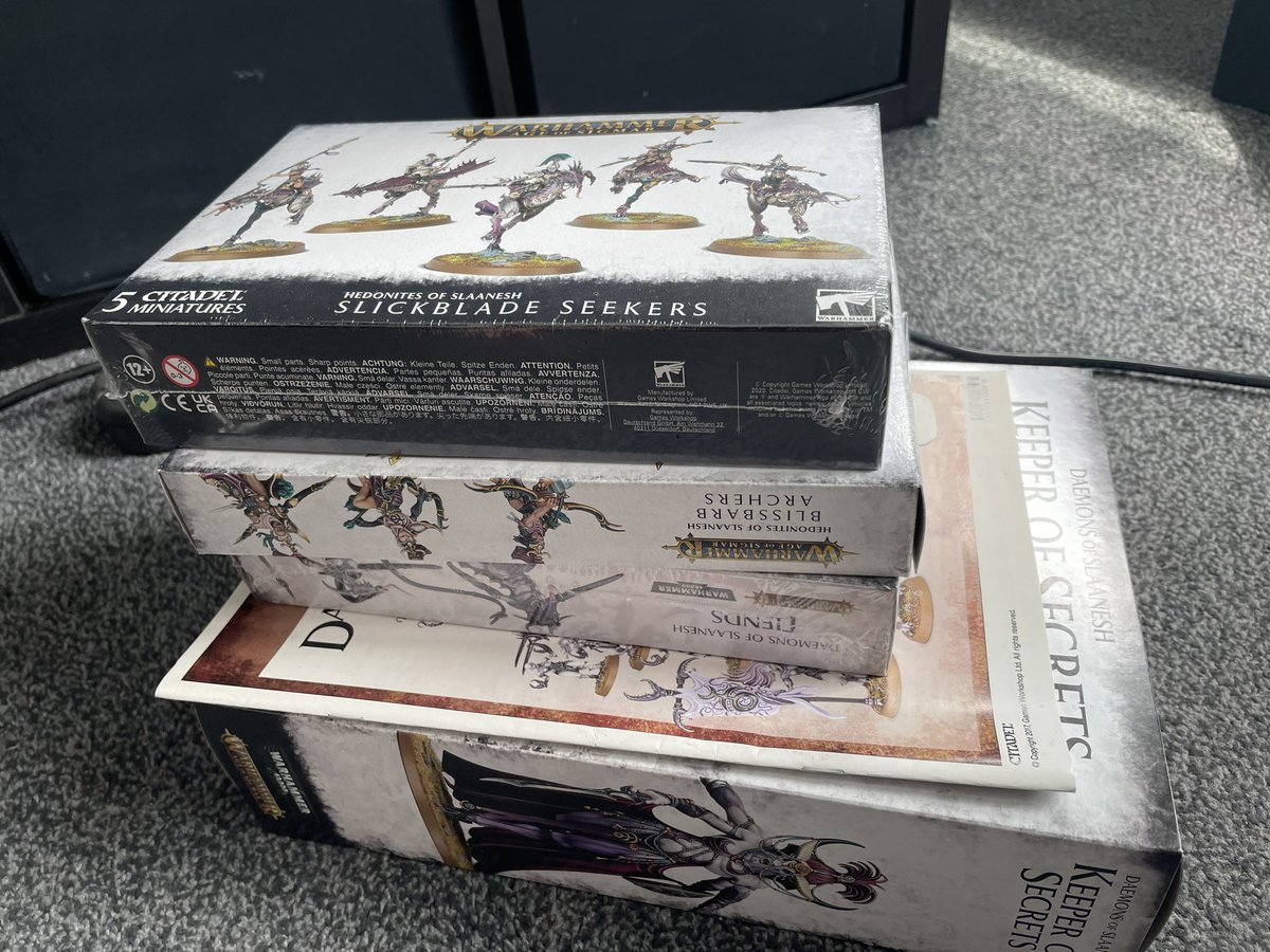 justplay_ian's tweet photo. Got these down in anticipation of 2021 points being similar to their existing pre-nerfed points, so hoping theyd be brought in line for aos3. Was not effort spent. Back #intheloft they go :/ disappointed https://t.co/fhjuBpxyIX