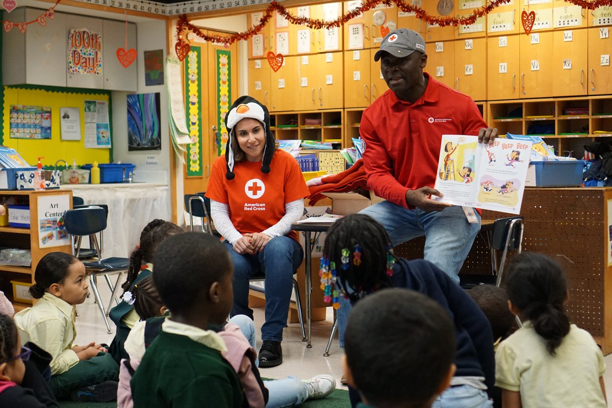 redcrossny's tweet photo. “Alex tries to be a strict father—he loves discipline—but at the same time, he is very nurturing and caring. He spends his time taking care of his little girls". https://t.co/h4kmoMSLp5 #FathersDay #MyRedCrossLife https://t.co/Tx1LBG17L2