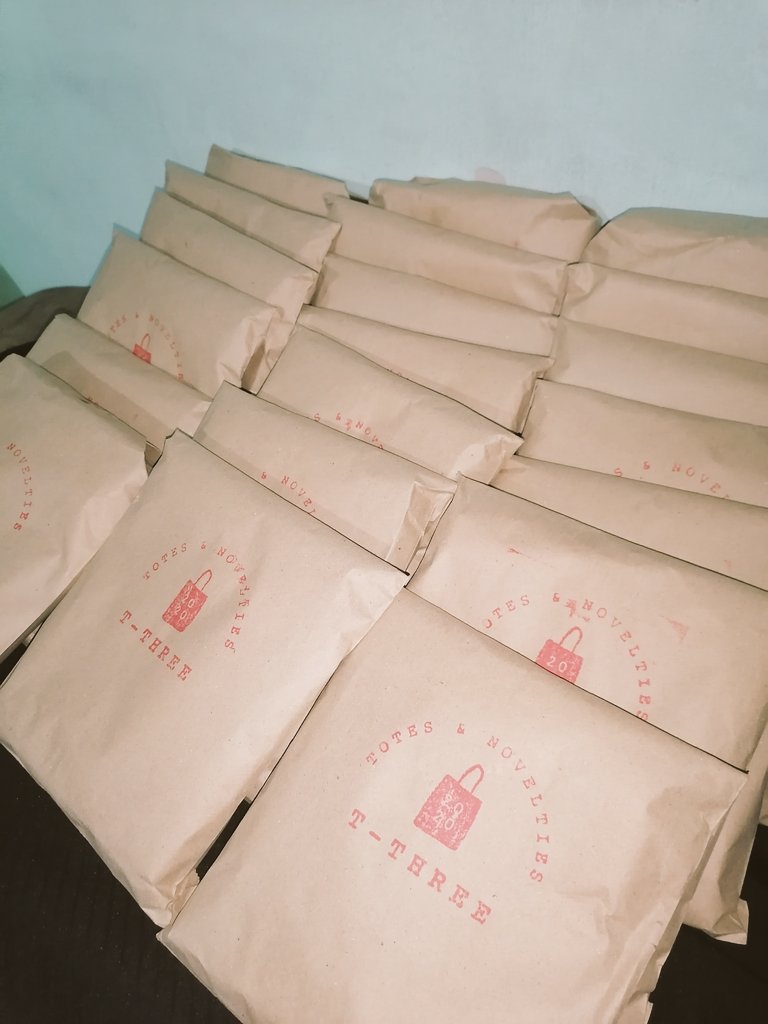t_threePH's tweet photo. [#T3UPDATES]

ALL PENDING ORDERS ARE NOW PACKED AND READY TO SHIP!!! THANK YOU SO MUCH! ❤️ https://t.co/EXQA6JcjoA