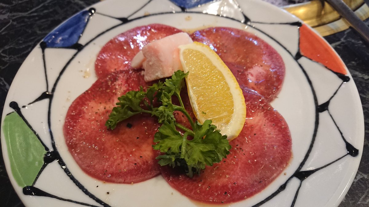 kencellara_food's tweet photo. 2020年 伊勢市にオープンした【百福食堂】に行ってきました！🥩

焼肉も美味しかったでしたが、サイドメニューの牛タンシチューが絶品でした🤤

ご飯も三重県産コシヒカリでふっくら美味しかったです！

最高のペロペロでした！😋

#百福食堂 #伊勢焼肉 #三重グルメ #ブログ

https://t.co/7BtLnkkuLE https://t.co/qXxMuEZ9LR