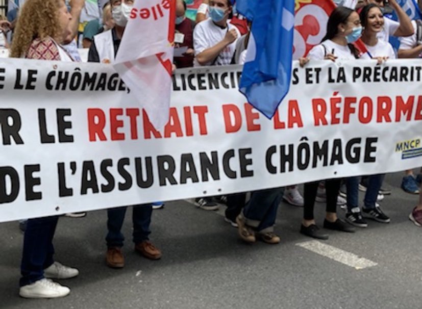 FSUEMPLOIOCC's tweet photo. Le @SnuPoleEmploi dans la manifestation parisienne pour le #retrait de la #réforme de l’assurance chômage ! Pour en finir avec les #licenciements, le #chômage et la #précarité !!! @ac_contact #APEIS @CNTPEP_CGT @Federation_MNCP @droitaulogement @lacgtcommunique @UnionSolidaires https://t.co/Mmi270hwfI