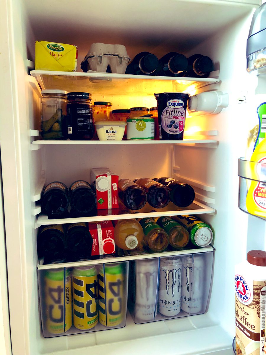 JayGuevara82's tweet photo. #RealTalk
#FridgeCheck https://t.co/DU2kgDdAUE