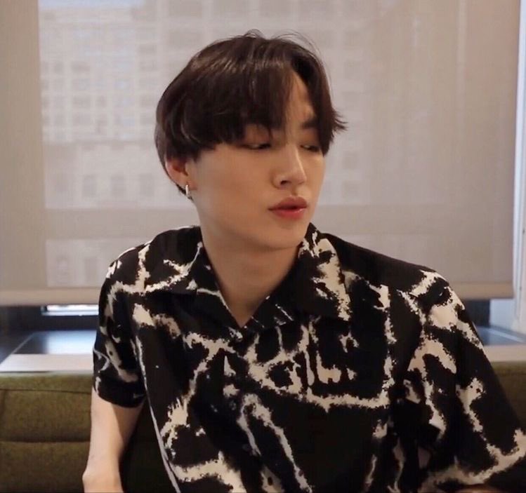 jayblooks's tweet photo. hi bambam                           hi jay b
from got7                           from got7 https://t.co/vro3OaoWU7