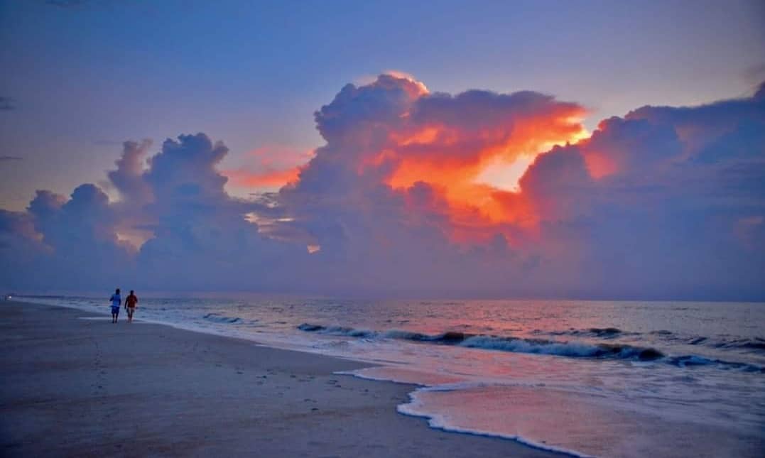 JaxBeachesNews's tweet photo. Beautiful morning walk photos along Jacksonville Beach. 📷 J. Tesh
 #JacksonvilleBeach  #sunrise #jTeshPhotography #beach #beaches2 #beacheswatch #betterinjacksonvillebeach https://t.co/XSKjdIednw