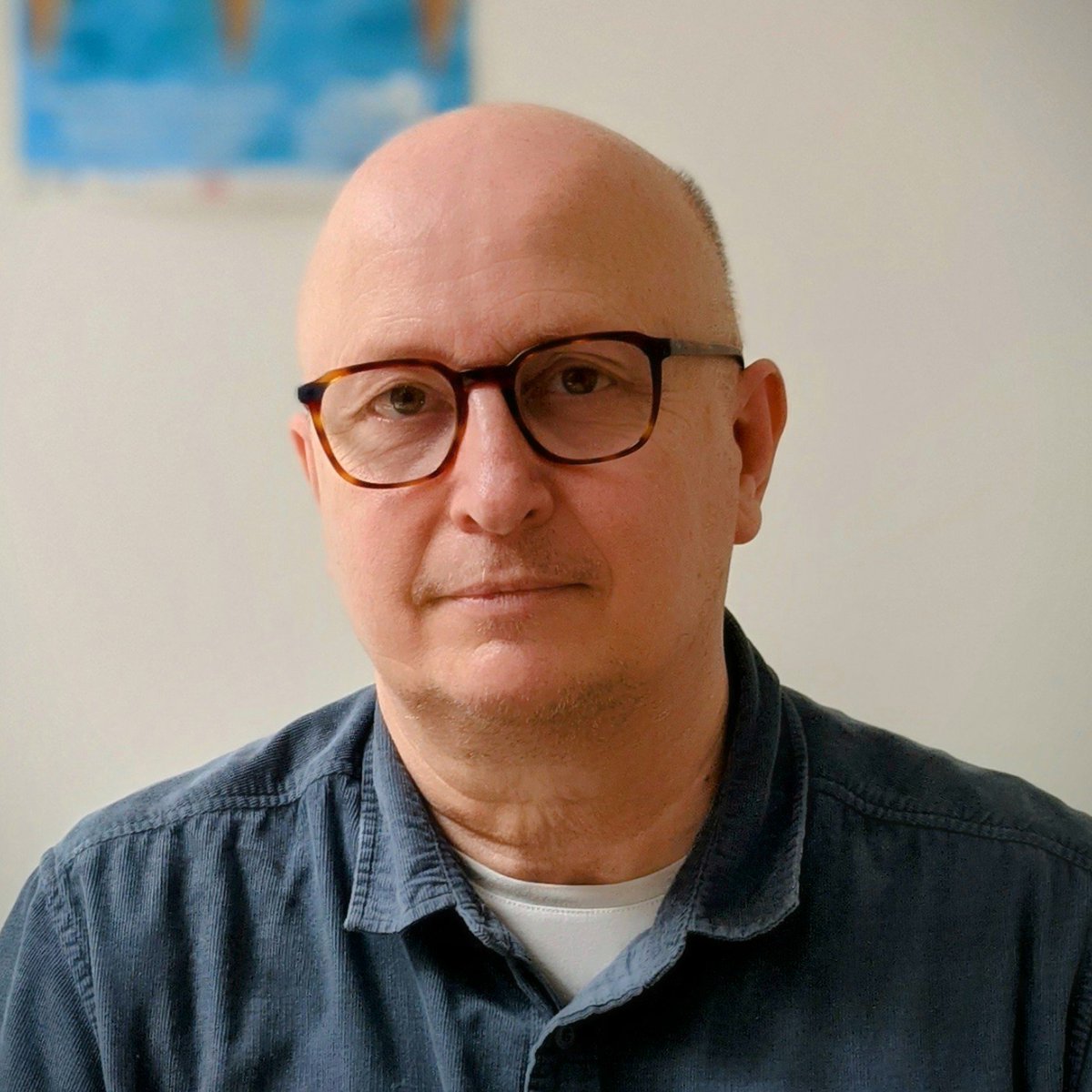 mweb01's tweet photo. Régis Reynaud https://t.co/lflnMWGGkS