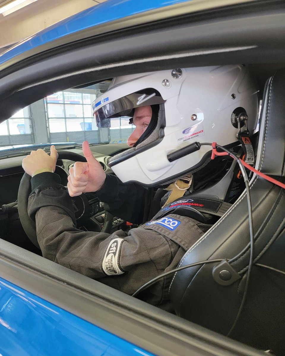 PatrickItsPains's tweet photo. Let's go racing https://t.co/LFiVtMFOFw