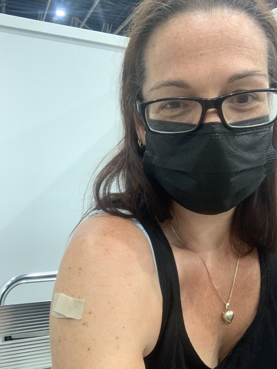 AngelaBergsma's tweet image. No2. #gettingvaccinated #vaccinationselfie #everybodydoesit