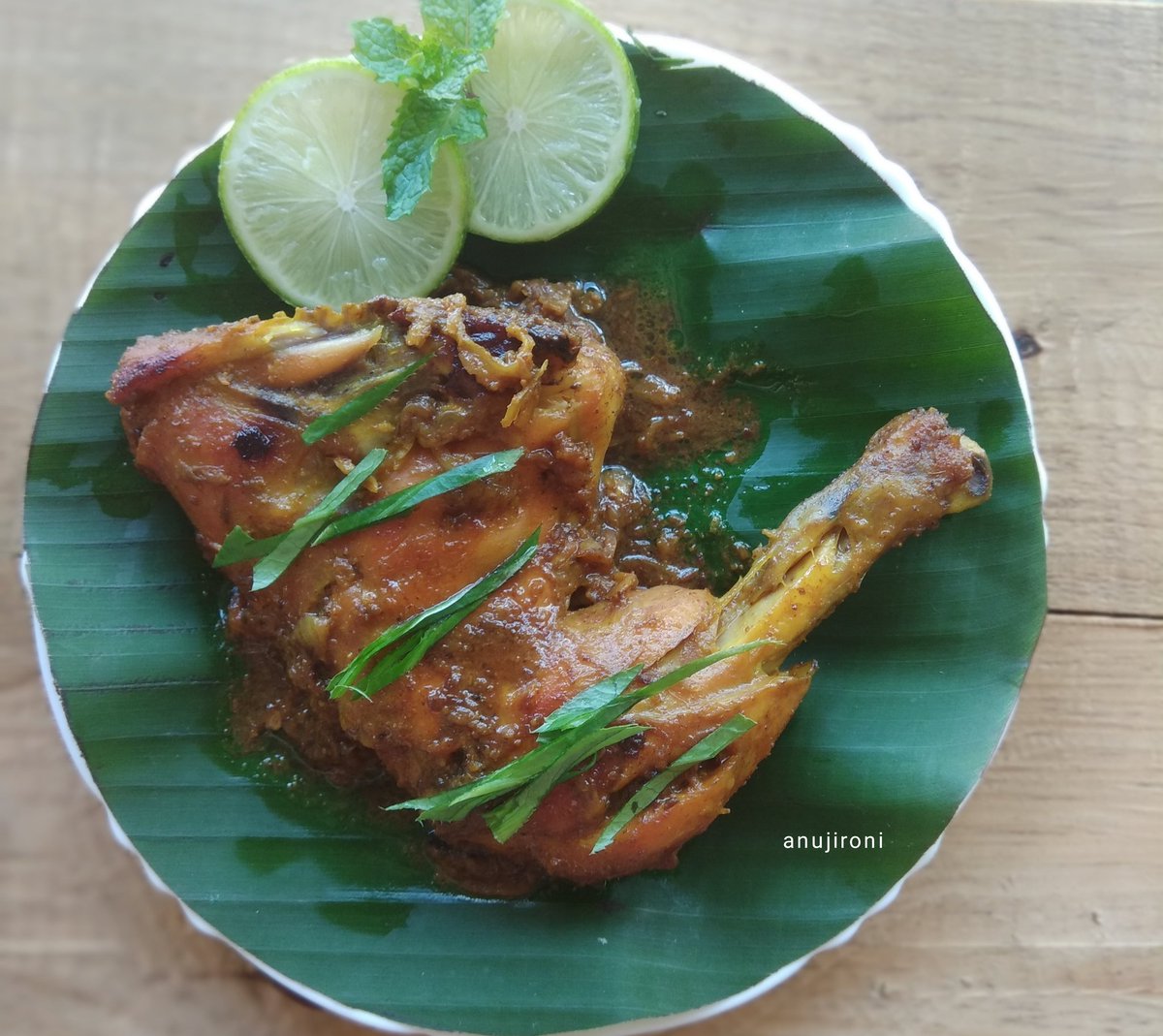anu_jironi's tweet photo. #LunchScene
.
.
dont mind the portion 😁 https://t.co/p1GQ6w2ZVt