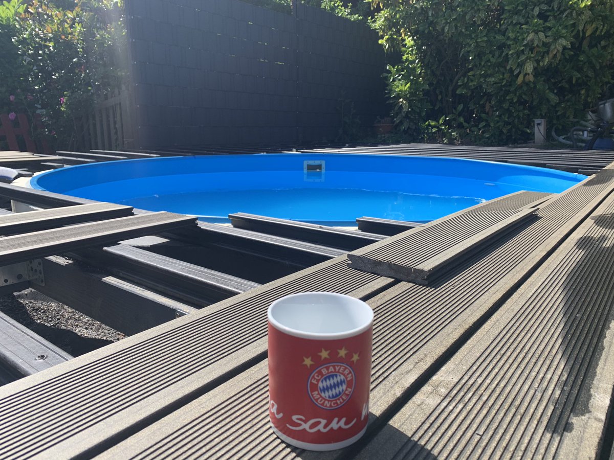 L_u_i_s75's tweet photo. Weiter gehts  😅 🪚  💪🏼 #Poolbau  #Packmas #Sommer https://t.co/WEhUPXAkoH