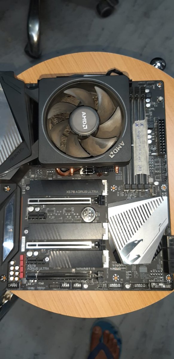jai_coderr's tweet photo. @GIGABYTEUSA 😡😡😡😡😡
i experienced bad customer service from your service center. Read and check my all documents  pic and take action. i am harrashed otherwise i have no option i will file FIR. you have worst customer service. Solve my issue https://t.co/PBbnoFeM4I