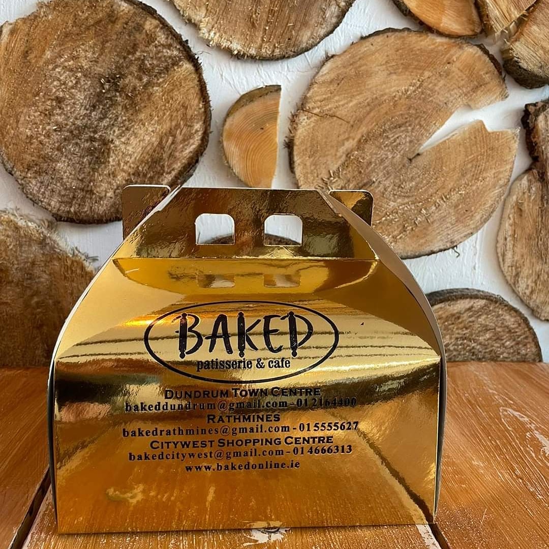 Give the Gift of Cake this Father’s Day ❤️

Call into us today and fill one of our gorgeous golden boxes with treats that Dad will love 🍰🍩🍪🧁

#fathersday #gift #cakes #BakedDundrum #dundrumtowncentre