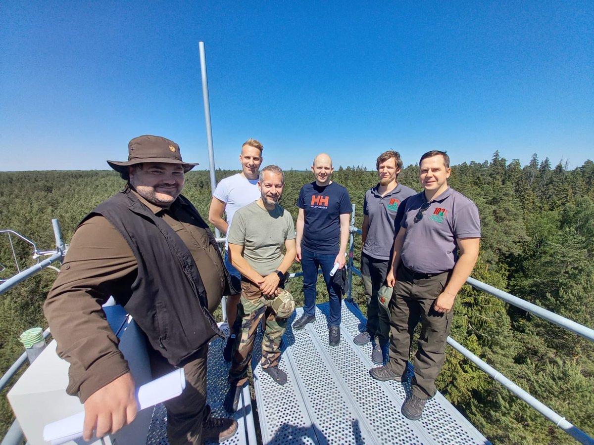 Estonian Minister of Environment Tõnis Mölder visited SMEAR Estonia  yesterday. facebook.com/11430542245713…