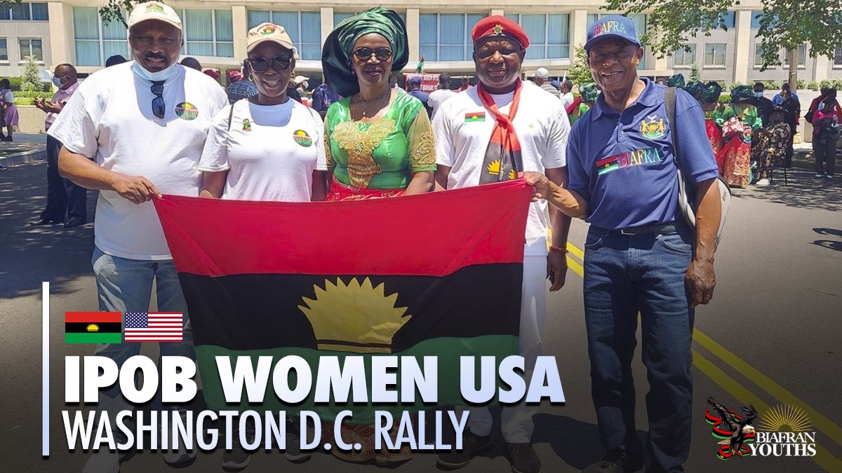 laptchen's tweet photo. If truly that IPOB is a terrorist organisation can America allow them in the capitol hill? 
Can isis, boko haram, iswap, maytiallah/Fulani herdsmen protest in Washington DC,You people should leave us to go in peace ooh we're the children of Chiukwu Okike Obiama
@MaziNnamdiKanu https://t.co/iEqFENnHkG