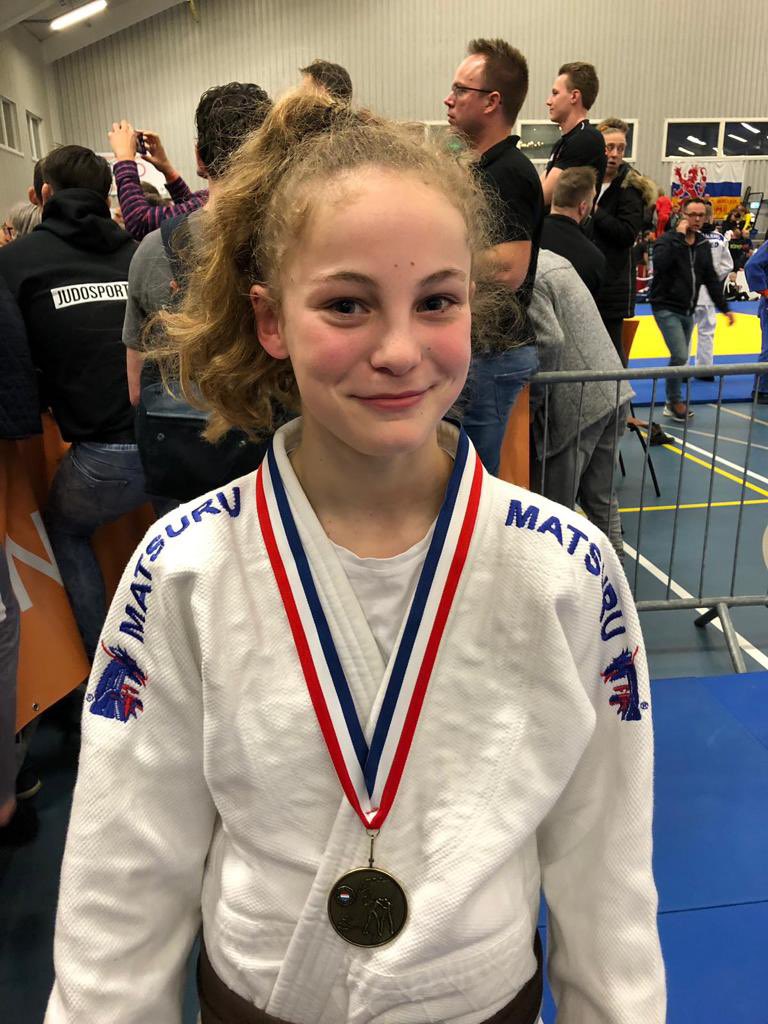 TopJudoUtrecht's tweet photo. TJU judoka’s door de JBN geselecteerd voor European Cup Cadets Boekarest (Roemenië).
Irene Hesling (JV Groot Houten) en Zoë van den Berg (JVIJ) zullen op 17 en 18 juli deelnemen. Dit is mede het kwalificatiemoment voor het EK.
#Talentontwikkeling #Judo #OntwikkelJeTalentInUtrecht https://t.co/fUovzPdJfZ