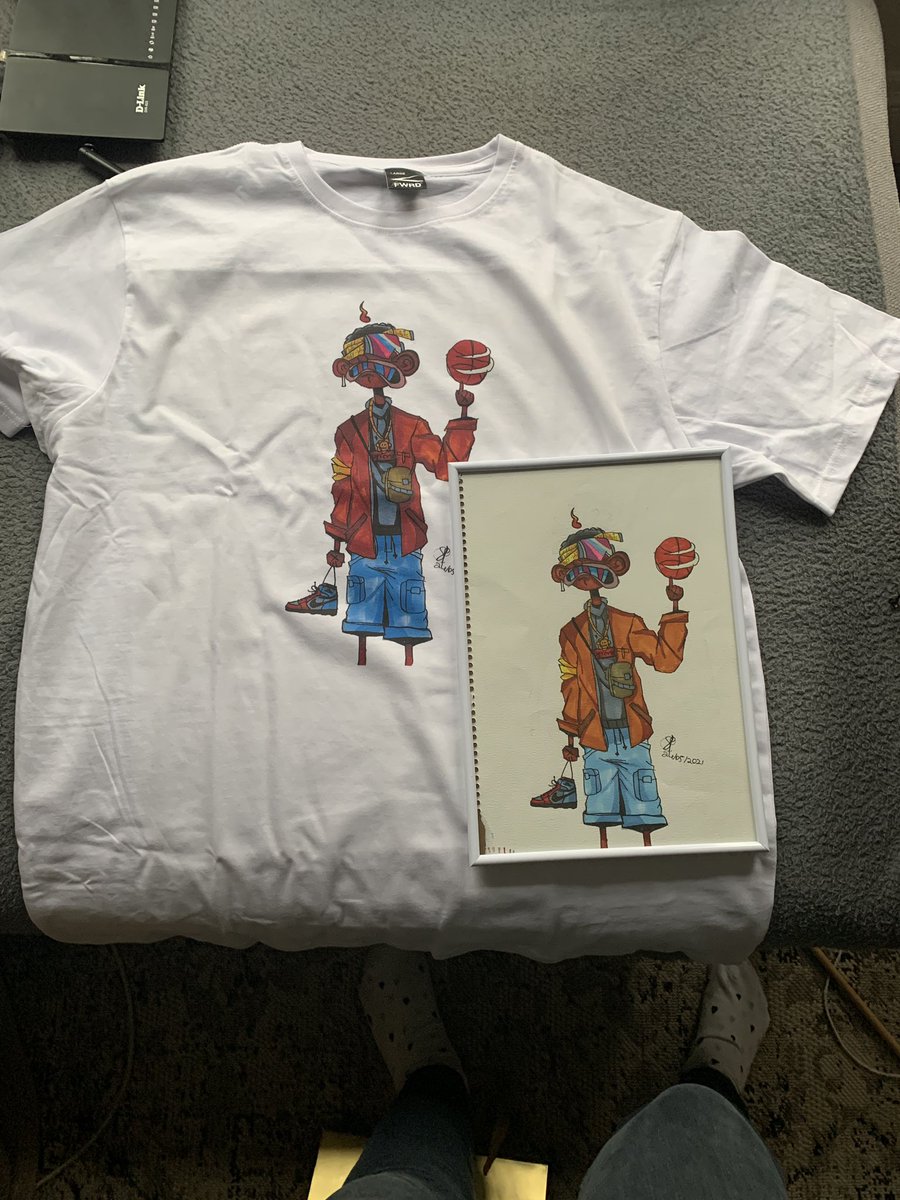 naledimashishi's tweet photo. My 14 yr old brother is an artist with a t-shirt line. Since my boyfriend likes his art I commissioned my little bro to do a drawing inspired by my boyfriend and I turned it into a t-shirt. This is how it turned out https://t.co/Y7UgI4heXi