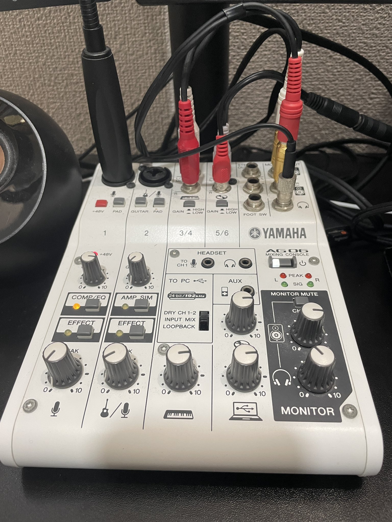 たこやき Keitak Cafe Keicat3とのdiscordボイチャには Voicemeeter Bananaを間に入れて 自分のマイクと棒読みちゃんをそれぞれ分散させて Discordとobsに入れることで解決 他の配信者さんとのコラボでdiscord音声をdiscordに流す必要がないときは
