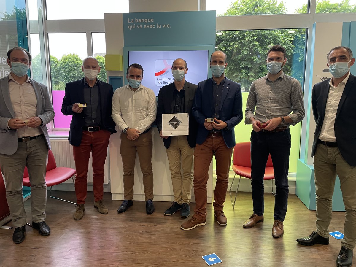 Aujourd'hui à la caisse de Guingamp nous avons pensé aux papas, un ballotin de chocolat offert. L'UT de Guingamp souhaite une belle fêtes à tous les pères