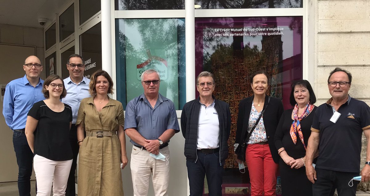 Michellemathon5's tweet photo. Fiers de participer aux AG des CCM du Haillan et Bruges, avec nos administrateurs, à la rencontre de nos sociétaires. Riches témoignages de notre attention et considération réciproque 🙌@CMSudOuest;@cmarkea https://t.co/plkUYXNvsE