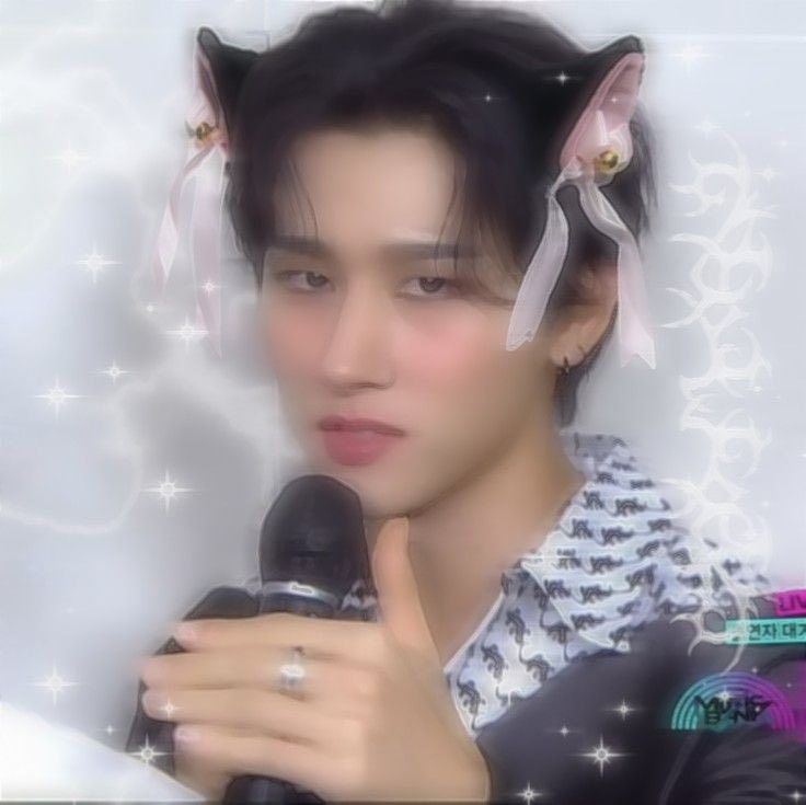 Wag our tails frantically 
- Changkyun/Kihyun
- Explicit
- 13k
- Written for <a href="/monstaxficfest/">RESTING</a>

Changkyun is a furry. Kihyun is disgusted! horrified! and yet.......... Intrigued.......