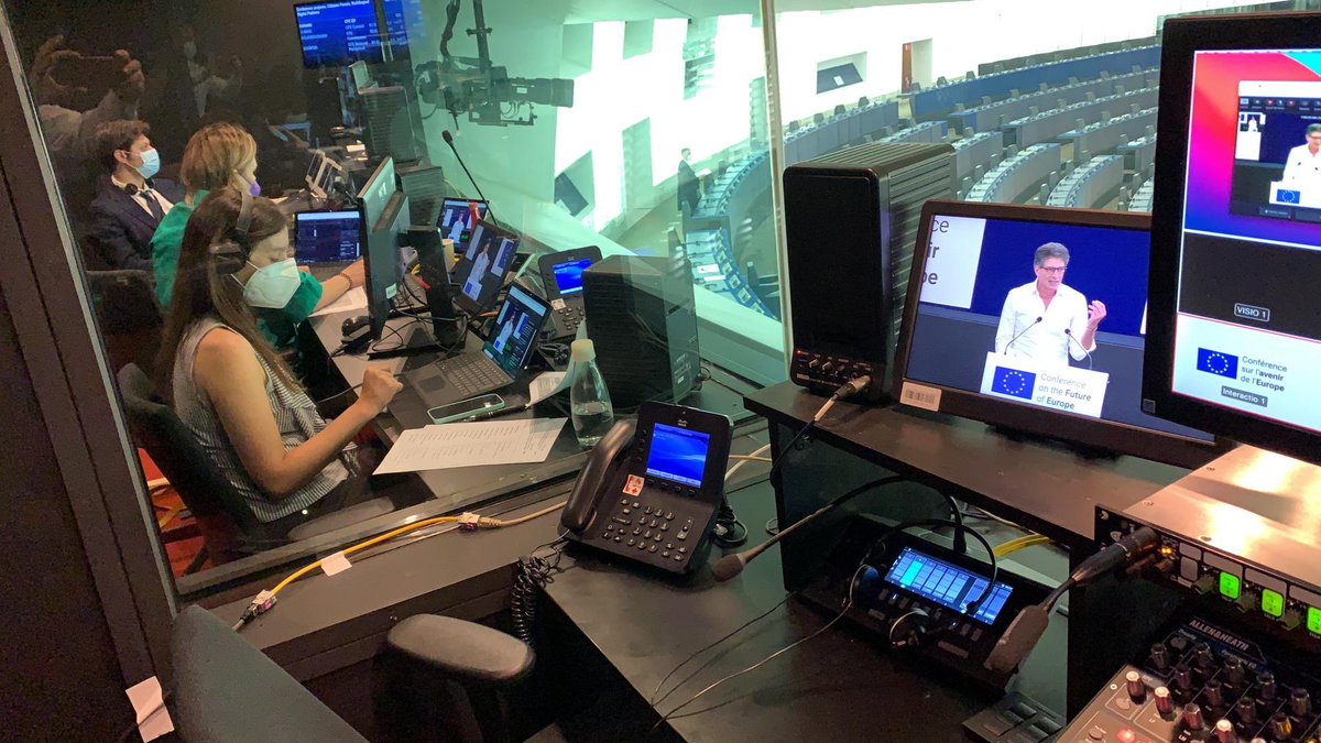 AWalterDrop's tweet photo. In Strasbourg our #remoteparticipation teams are assuring are assuring the connections and quality of transmission #poweredbyDGLINC https://t.co/ub7G6ONNKk