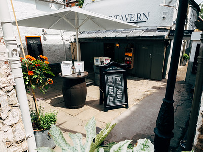 TheTurfTavern's tweet photo. Hooray!We are open and looking absolutely beautiful💕 We cannot wait time welcome you back! Here are some preview photo for you 🥂🍺 @TheTurfTavern  #aneducationinintoxication #mustvisitoxford #oxfordbestpub #oxforduniversity #amazingpub #bestpubinworld 🥂🍺 https://t.co/b6nBtU1PJv