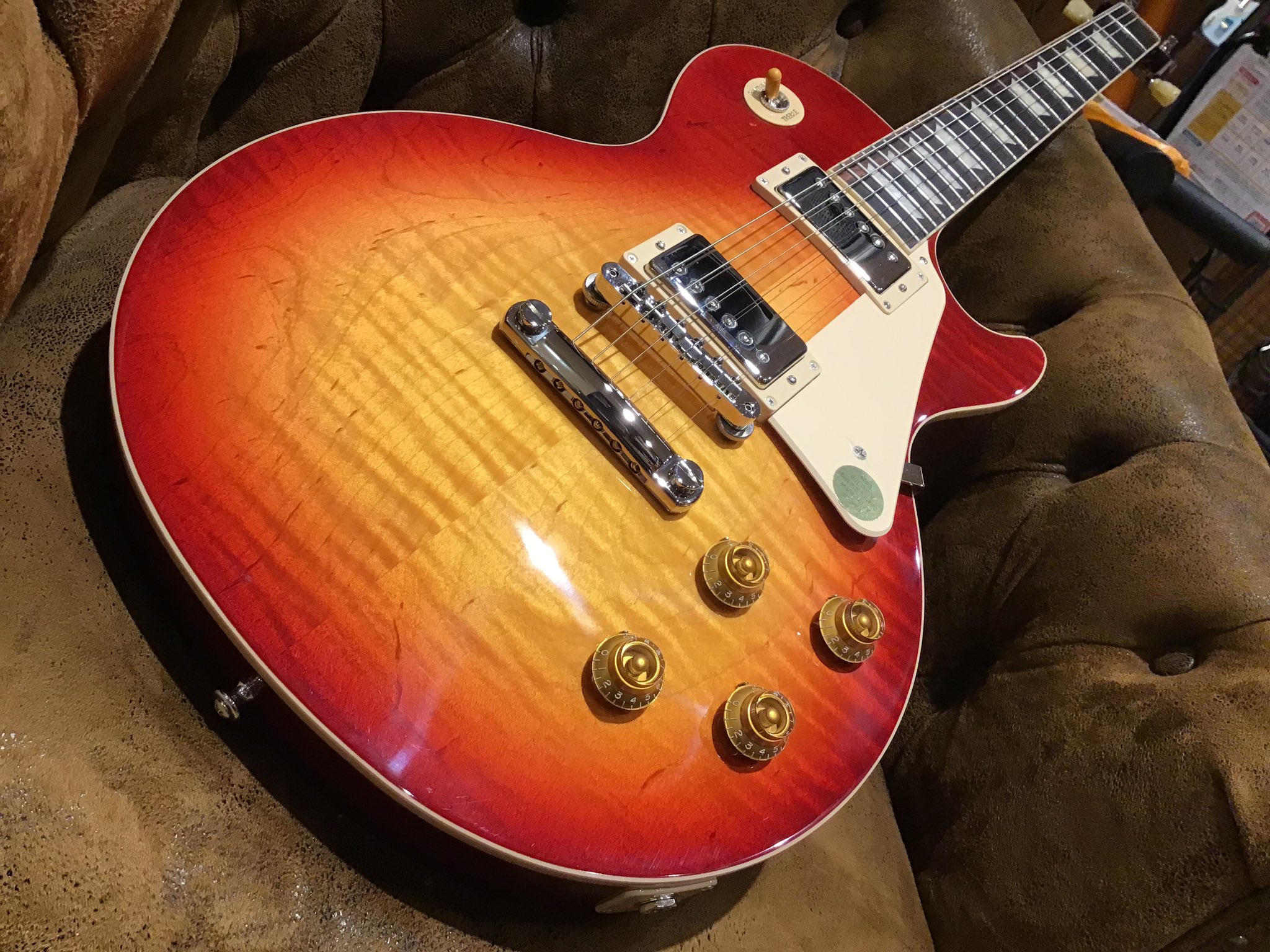 島村楽器 ららぽーと湘南平塚店 Gibsonのレスポールスタンダードが久々の入荷 待ち侘びましたよ本当に やっぱりチェリーのレスポールは欠かせません 商品詳細はこちら T Co 3rabyilh9m 島村楽器 Gibson Lespaul 島村楽器 ららぽーと湘南平塚店 Gibsonのレスポールスタンダードが久々の入荷 待ち侘びましたよ本当に やっぱりチェリーのレスポールは欠かせません 商品詳細はこちら T Co 3rabyilh9m 島村楽器 Gibson Lespaul