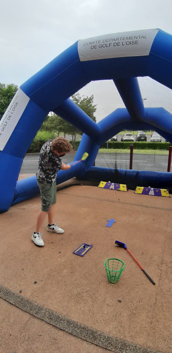 ASTGC60's tweet photo. Partenariat avec @Decathlon de Beauvais 
Objectif TOUS AU GOLF DES TEMPLIERS 
un grand merci @CDGolf60 pour le prêt de la structure gonflable
Avis à tous, votre golf peut se déplacer pour mettre en place des animations à l extérieur https://t.co/VE1LKJ7hbZ