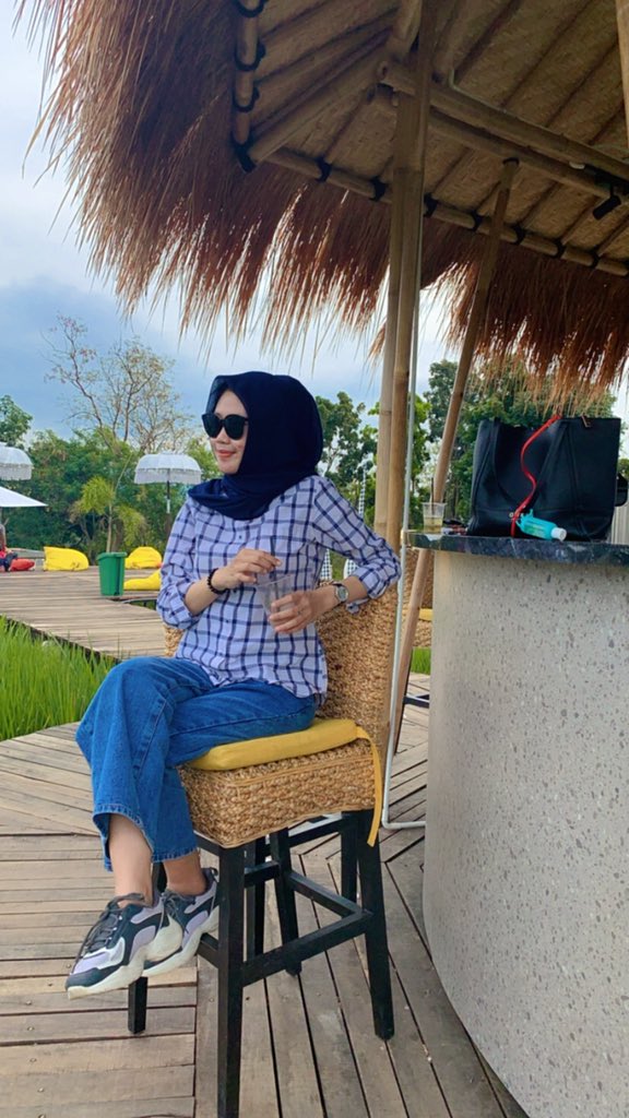 amildayons12's tweet photo. Kemarin🌼 https://t.co/sIcPZz5UxS