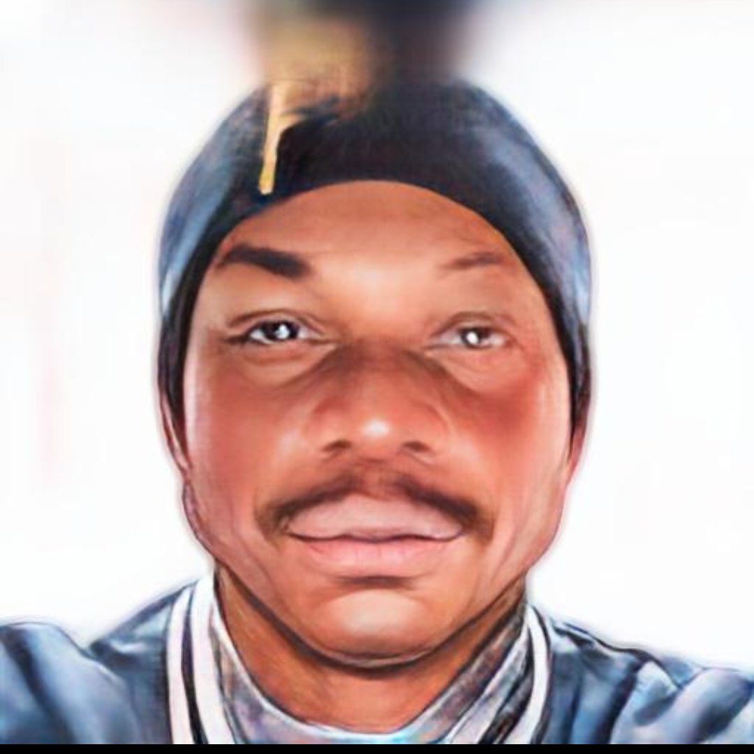 SparkyThefire's tweet photo. #NewProfilePic https://t.co/L4b7ZxOHdM