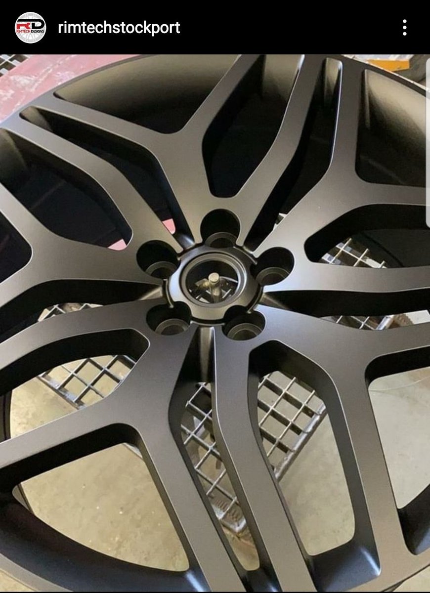 BettyShmem's tweet photo. After much procrastination, I've booked #Rexy2 in! The shortlisted finish finalists are...satin grey, and satin bronze. I can't take the pressure 🙈 https://t.co/szp4JtPwtW