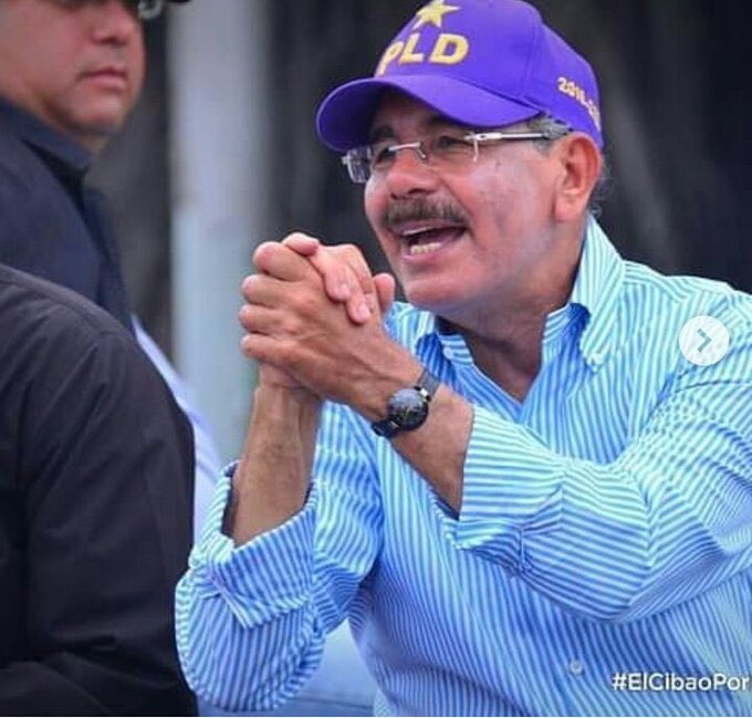 alexismedina258's tweet photo. El oficialismo le tiene miedo a terror a este hombre que está inhabilitado de poder volver ha postularse para una nueva candidatura Presdencial. Yo lo bautizo como el padre del campo Dominicano. https://t.co/vRTEIfvQb7