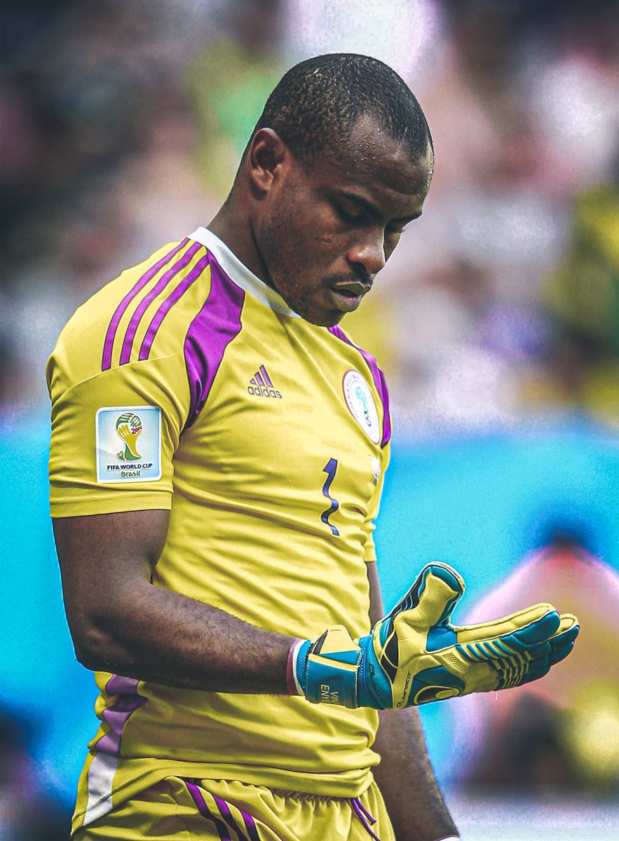 SSE_NGA's tweet image. Vincent Enyeama kept 50 clean sheets in his 101 caps for the Super Eagles. 

He conceded only 77 goals 😳

One of the greatest players to ever don the Nigeria shirt.