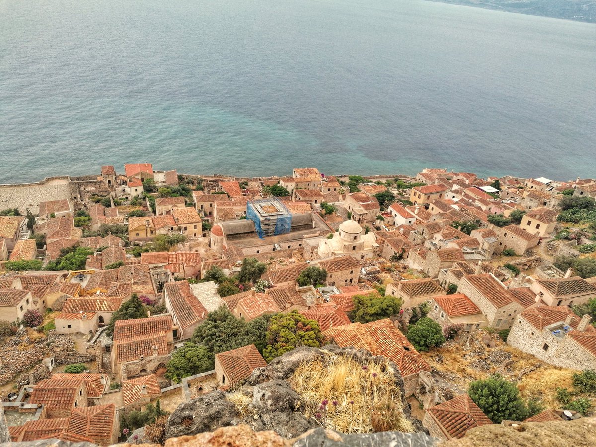 PenInWanderland's tweet photo. Monemvasia castle town from above!!
#monemvasia #peloponnese #greece #travelblogger #greektravelblogger https://t.co/8rxaAgTJXb