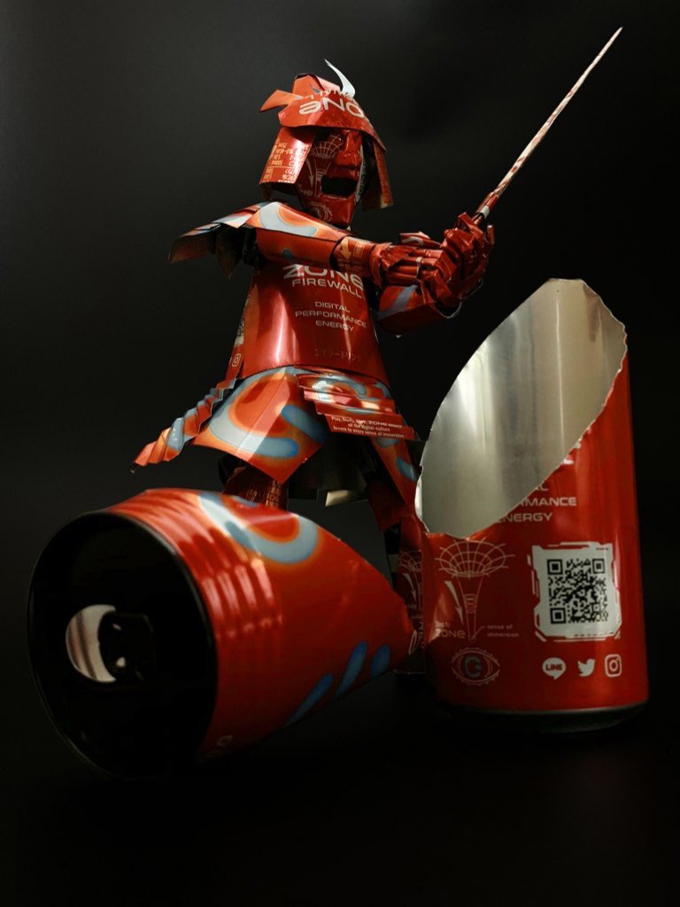 現代アートは環境にも配慮 現役大学生がアルミ缶で作った 侍 おたくま経済新聞