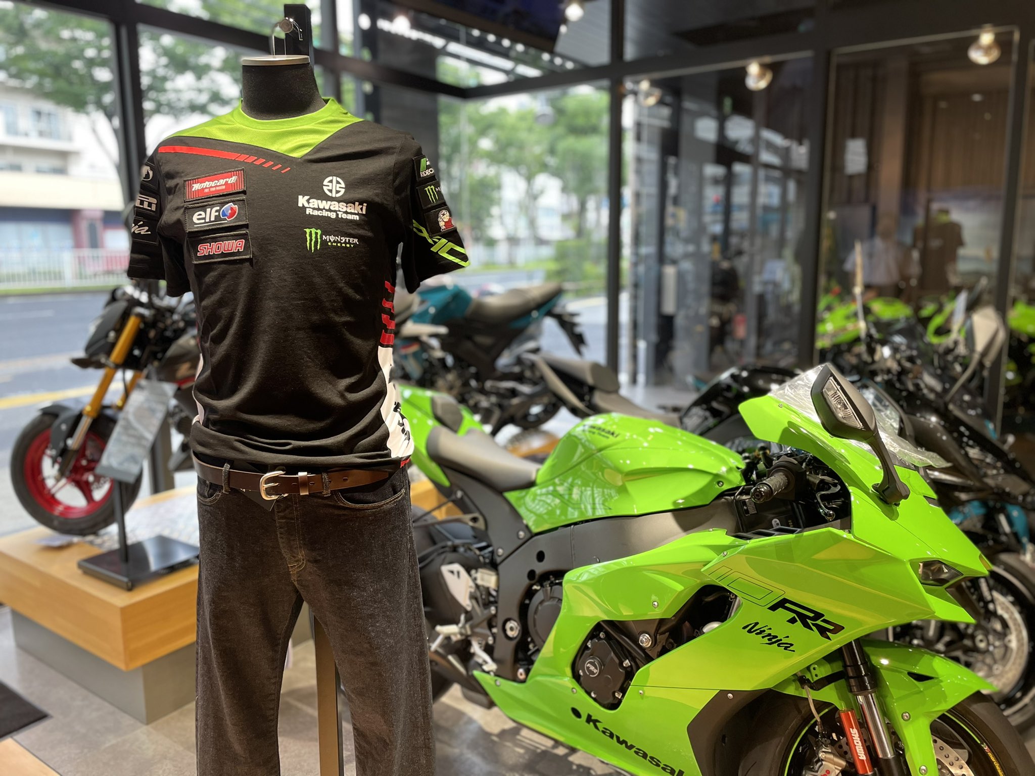 カワサキ プラザ東京足立 Ninja Zx10rr 待望の入荷 ご成約済み バイク乗りとして軽く自己紹介 Ninja乗りと繋がろう21初夏 Zx10rr Zx10r カワサキプラザ Ssバイク T Co Cnwertdbmr Twitter