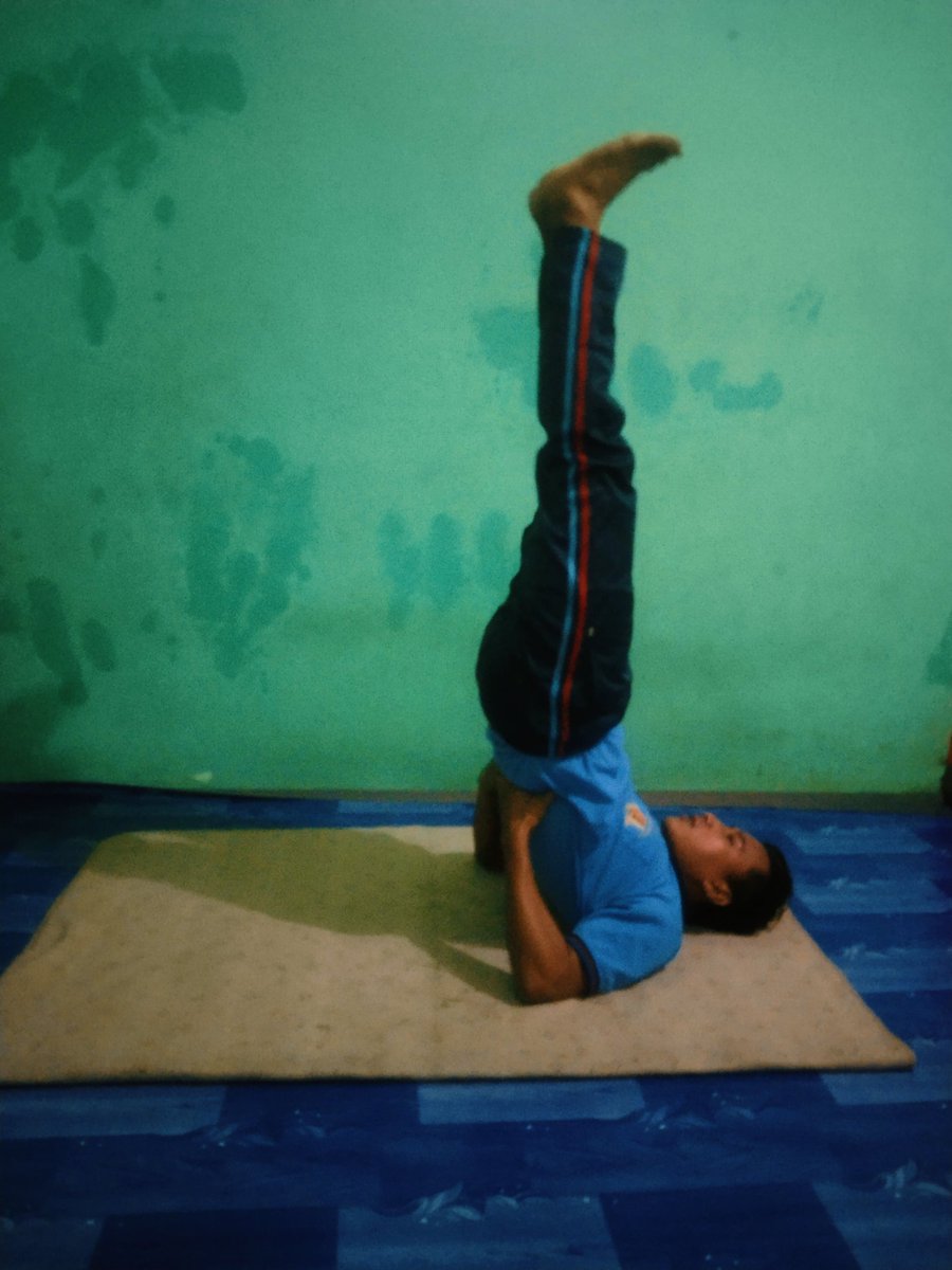 Namdei4's tweet photo. #BeWithYogaBeAtHome 
#IDY2021
#MinistryofAyush
I am Cadet H. Namdeiba from 14(M) BN NCC, imphal Gp, NER Dte. 
To stay fit and healthy &amp; keep practicing Yoga daily! 
@14_ncc 
@nccner 
@HQ_DG_NCC 
@KangjambaK
@CatherineTouth2 https://t.co/Vnw1U3cMJg