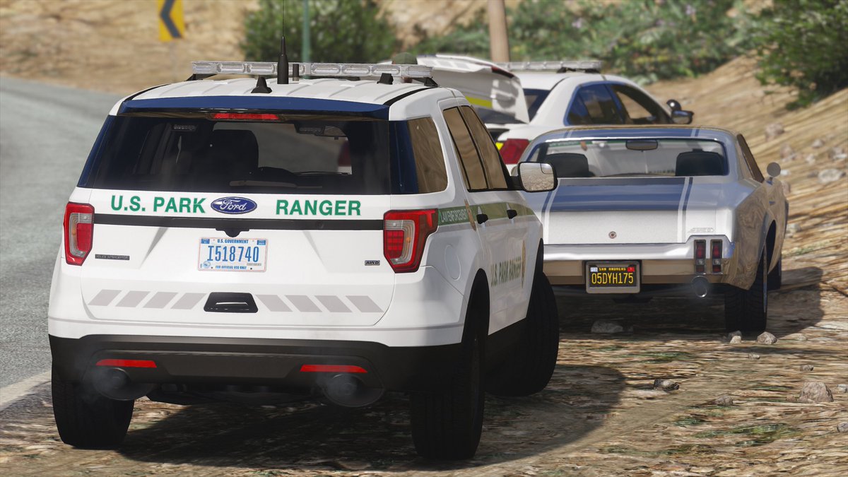 agentswork_shop's tweet photo. NPS Law Enforcement Rangers on a traffic stop near the Galileo Observatory.
#gta5 #gtav #lspdfr #lspd #lspdfrphotography #usparkranger #nationalparkservice #publicsafety #whelen #Police #parkranger #ford #fpiu #explorer #fordexplorer #fordpoliceinterceptor #fordpolice https://t.co/FQ5tjLJSAW