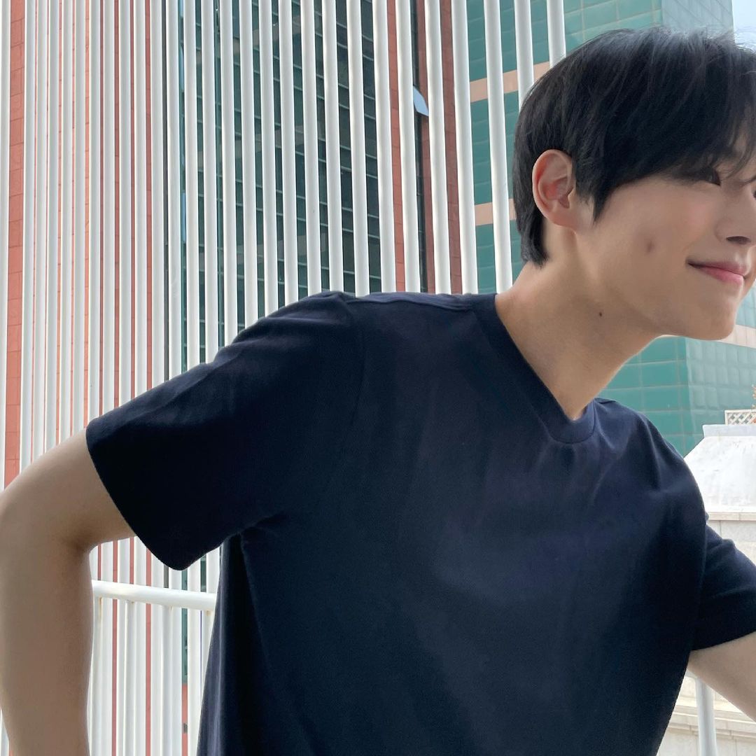 VICTON_POLAND's tweet photo. 210619 — Aktualizacja Instagrama Byungchana 🐥
(@/b__ynnc)

"Ta-da!✊"

@NewWorld_VICTON
@VICTON1109 #VICTON #CHOIBYUNGCHAN #BYUNGCHAN #빅톤 #최병찬 #병찬 https://t.co/mpk6xH1HP8
