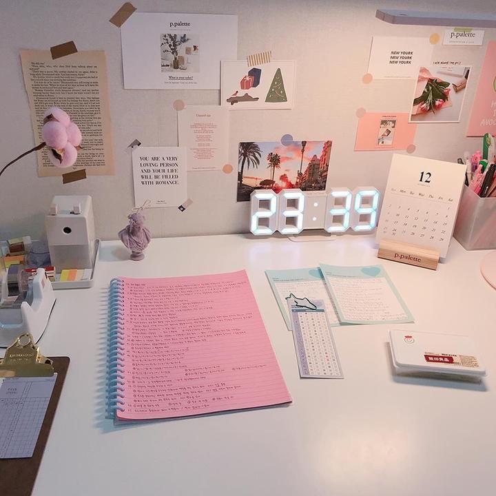 Abellona_co's tweet photo. Macamana nak buat meja study jadi cute tapi tersusun ni?🥺 Nah thread barang barang untuk decor meja study 💜 https://t.co/u2S8Pmy2iR