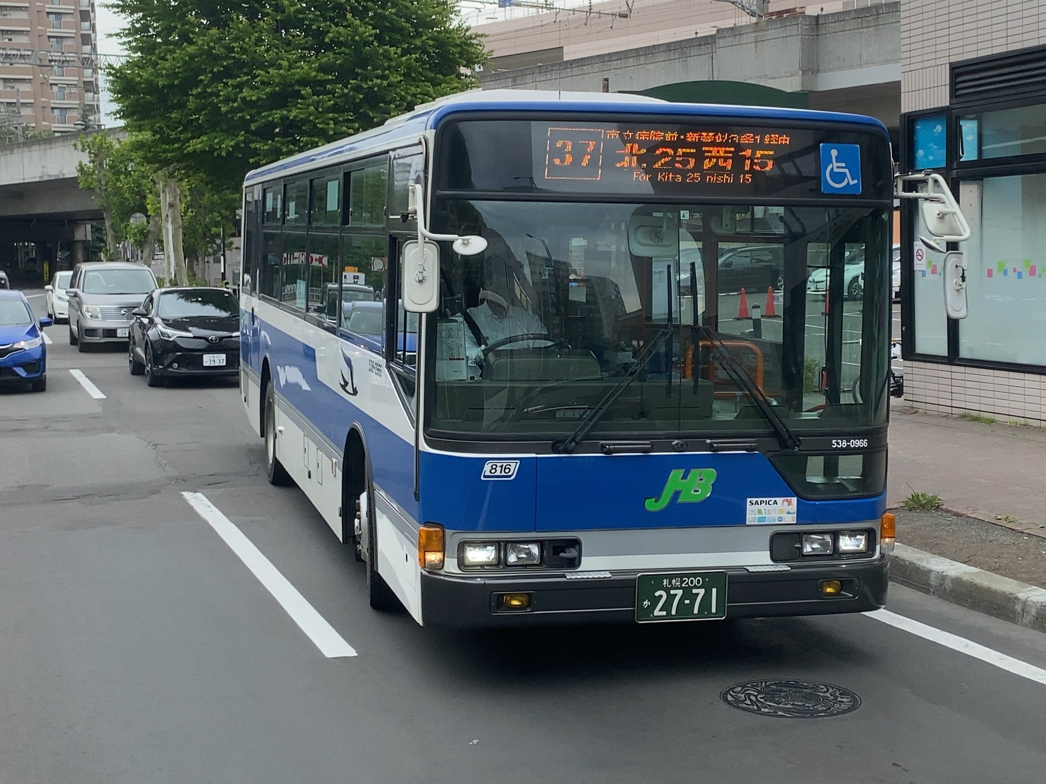 Twitter 上的 バス 鉄道 車 Ishi You Ch 今日の乗りバス 撮りバス 中央バス エルガ スペースランナー ブルーリボン Jr北海道バス 中央バス 西岡営業所 日野ブルーリボンノンステップamt5395 アリソンat46 Jr北海道バス 琴似営業所 Udスペースランナー1ステmt2771