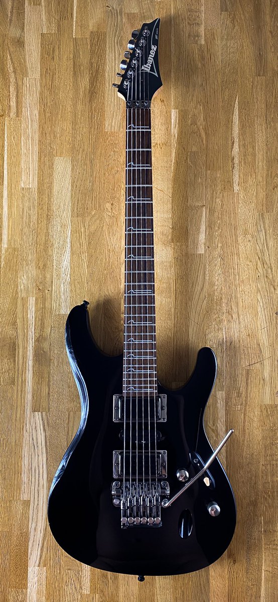 guitars_df's tweet photo. Test du premier set de micros développés conjointement avec l’atelier Cecca Guitars, taillés pour le gros son ! @ibanezofficial S570 https://t.co/E0iF8iAu2B
