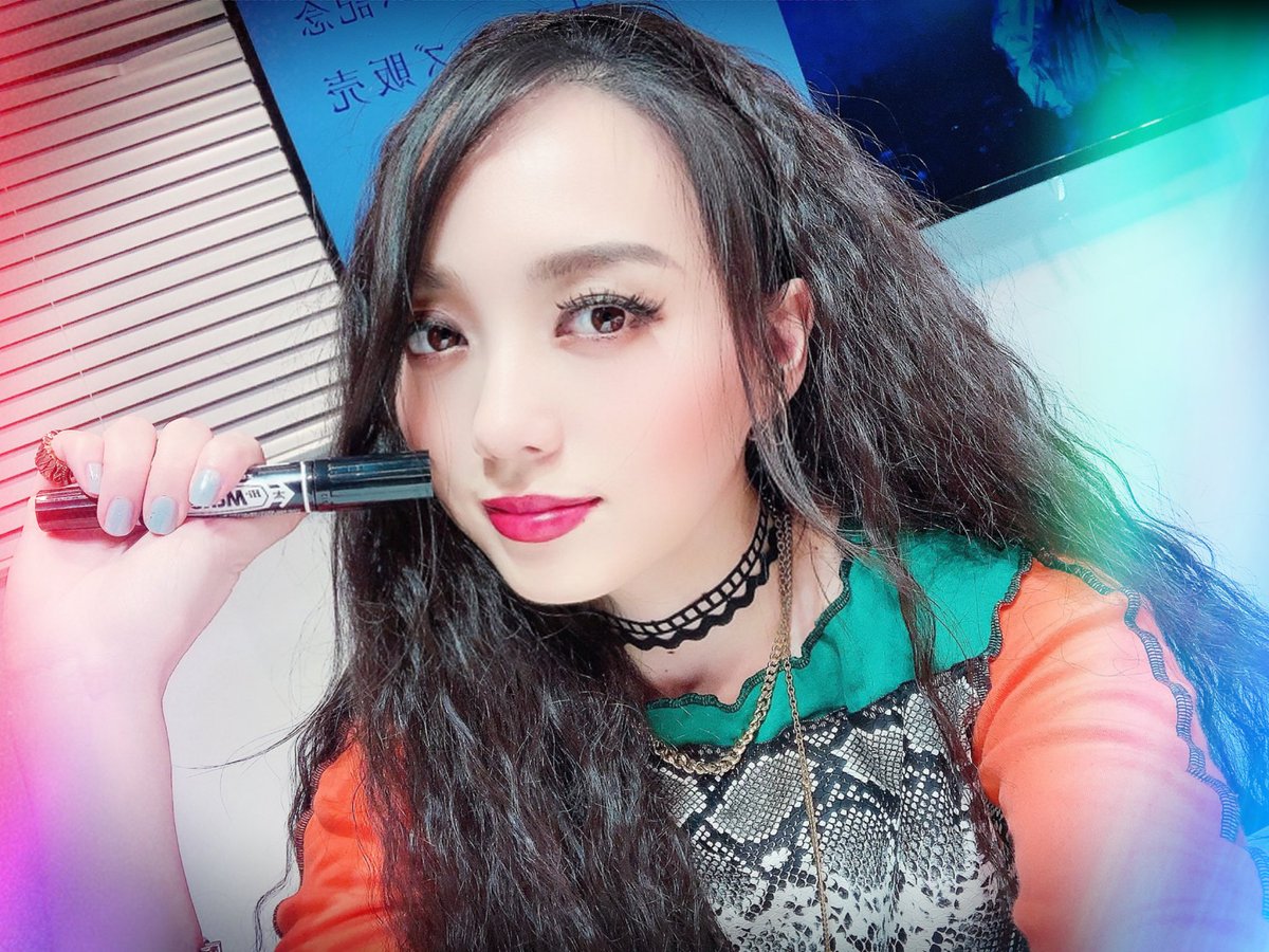 morimotonamua's tweet photo. 今日オンラインサイン会来てくれたみんな、ありがとう🥰🥰✨💨

みんなとライブ配信ひさびさで
緊張しちゃった〜😂😵

たくさんコメントも有難う🎶🥺✨✨

届くのお楽しみに💕 https://t.co/vMk50BLHRB