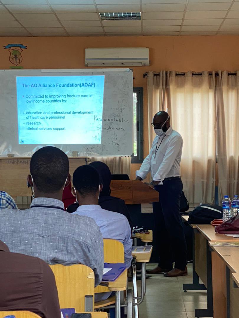 DrKebsun's tweet photo. Busy past week teaching on the @TheAOAlliance Non-operative Fracture Management course, with all local faculty. Aiming to standardise the level of initial fracture care at all facilities across the country . Training &amp; sustainability are at the core of our country initiative https://t.co/qmW1KOrUNR