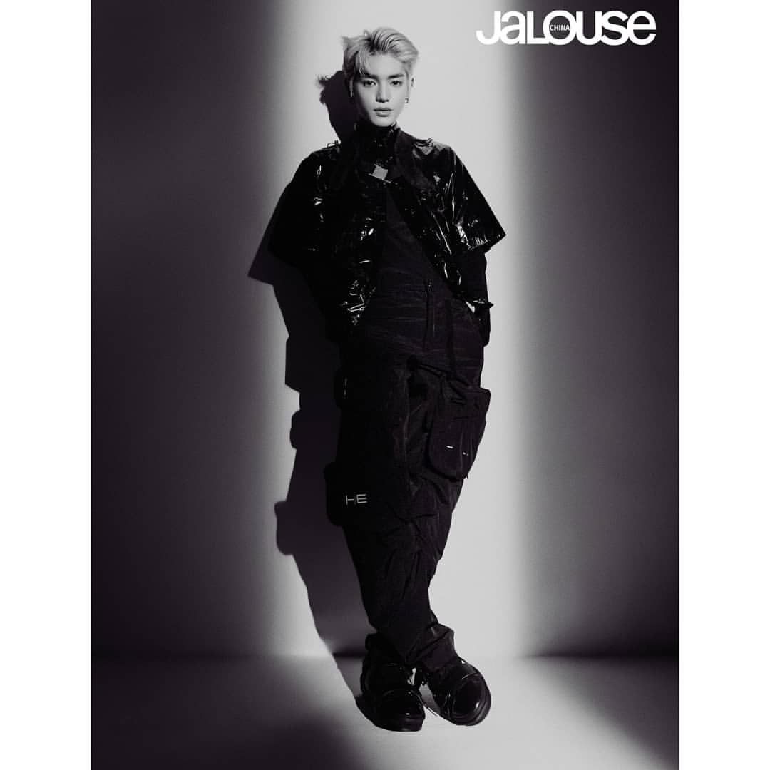 jjunygl's tweet photo. 🌹DAY 19🌹
—favorite photoshoot of taeyong?
jalouse china photoshoot 2 years ago 🤔. Taeyong looks different here and I like that 😍❤️
#TAEYONG #NCT태용 #テヨン 
#29_days_with_taeyong
#29일_태용_챌린지
@NCTsmtown_127 @NCTsmtown @superm https://t.co/rsZSM4MR6S