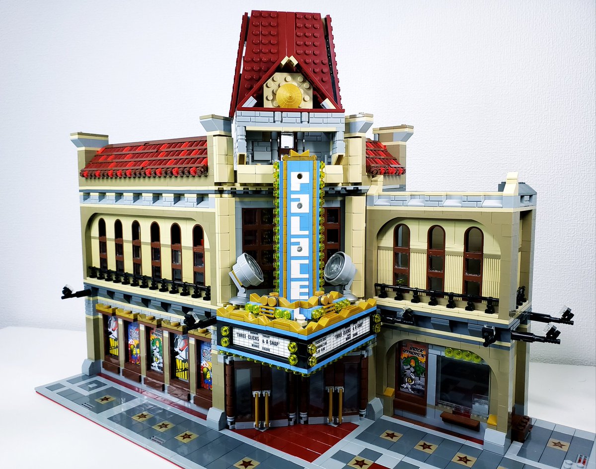 hayauma_lego's tweet image. 10232パレスシネマの2個増築、外観完成
元々何もなかった屋上に、プールとソファーでパリピスペース作ってみました笑

内装は余ったパーツでまた今度😄
外装も余りパーツ次第では変わるかも

#LEGO #レゴ #CreatorExpert #set10232 #PalaceCinema