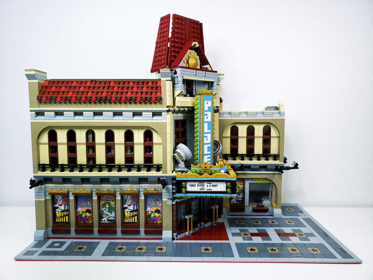 hayauma_lego's tweet image. 10232パレスシネマの2個増築、外観完成
元々何もなかった屋上に、プールとソファーでパリピスペース作ってみました笑

内装は余ったパーツでまた今度😄
外装も余りパーツ次第では変わるかも

#LEGO #レゴ #CreatorExpert #set10232 #PalaceCinema