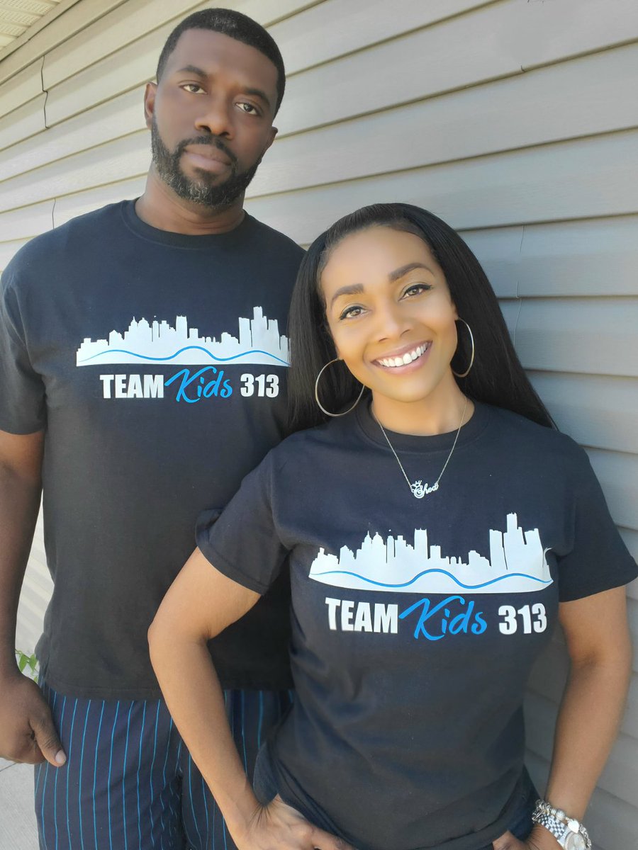 It's almost time for <a href="/TEWhitfield/">Terry E. Whitfield</a> to run his #TeamKids313 One Man Marathon! He'll be raising funds to support Detroit's children &amp; youth through after-school and summer programming. 26.2 miles! #YouGotThis #EugeneTheMachine #KidsMatter #Detroit #MyHero #MarathonMan 💙🖤💙