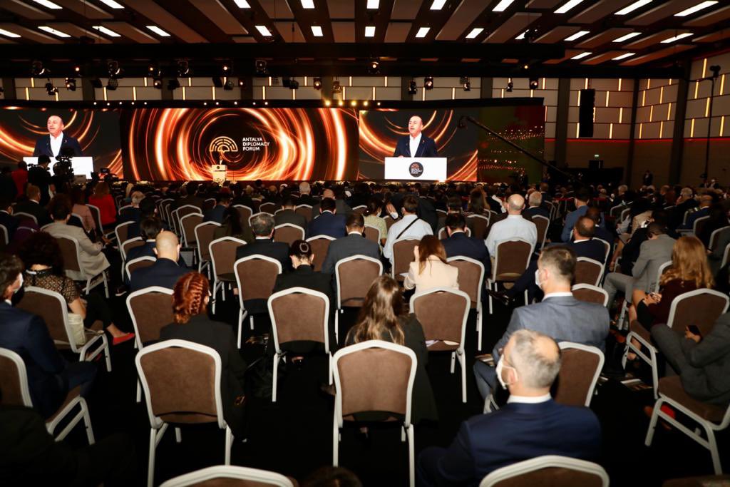 J’ai eu le plaisir de participer au Forum sur la diplomatie à Antalya, en Turquie. Ce Forum dont le thème est axé sur la «Diplomatie innovante, nouvelle ère, nouvelle approche» est une occasion pour Haïti de développer de nouvelles coopérations avec certains pays dans le monde.