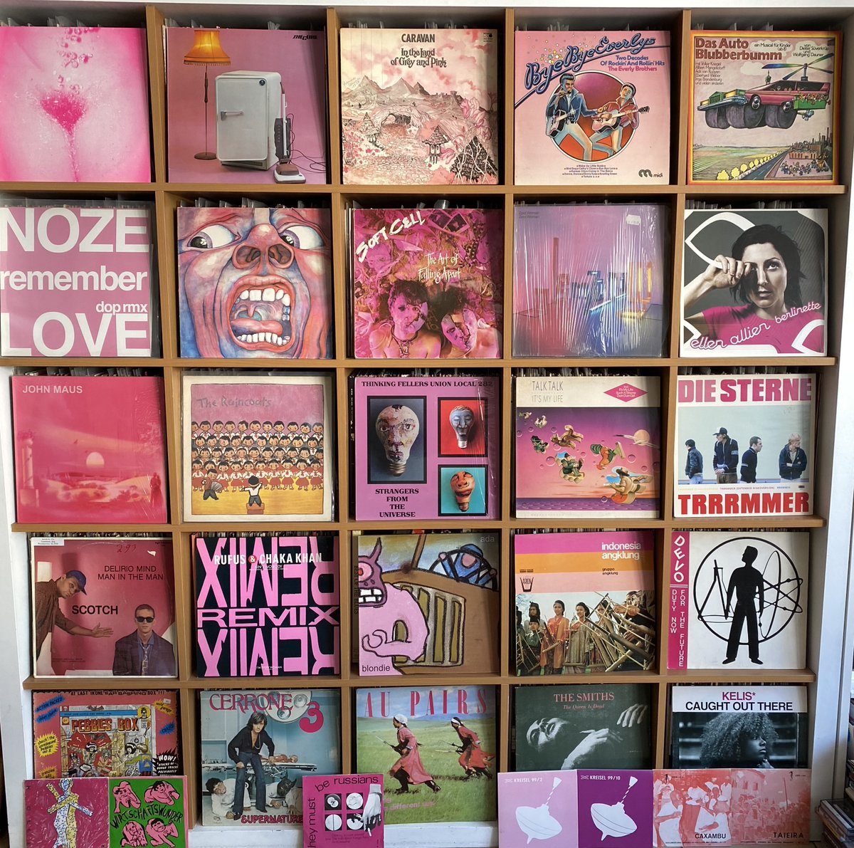 tief_kultur's tweet photo. Killing Time: Records sort by Colour - Pink Edition! @BlondiauPascal 
#Malaria #Cure #Caravan #Dauner #Süverküp #KingCrimson #SoftCell #ZootWoman #EllenAllien #JohnMaus #Raincoats #ThinkingFellersUnionLocal #TalkTalk #DieSterne #ChakaKhan #Ada #Devo #Cerrone #AuPairs #Smith ... https://t.co/k6Z2SC2Hkp